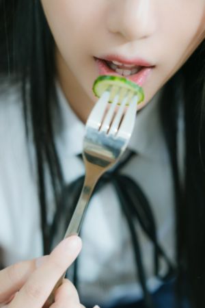 鲁一鲁在线观看视频_高清版日韩电影在线