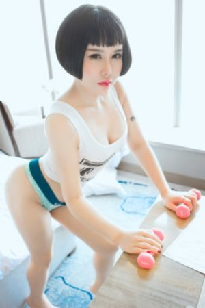 美女综合在线_1080P高清迅雷在线观看