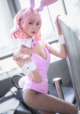 我与办公室40岁的熟妇_4K免费高清观看